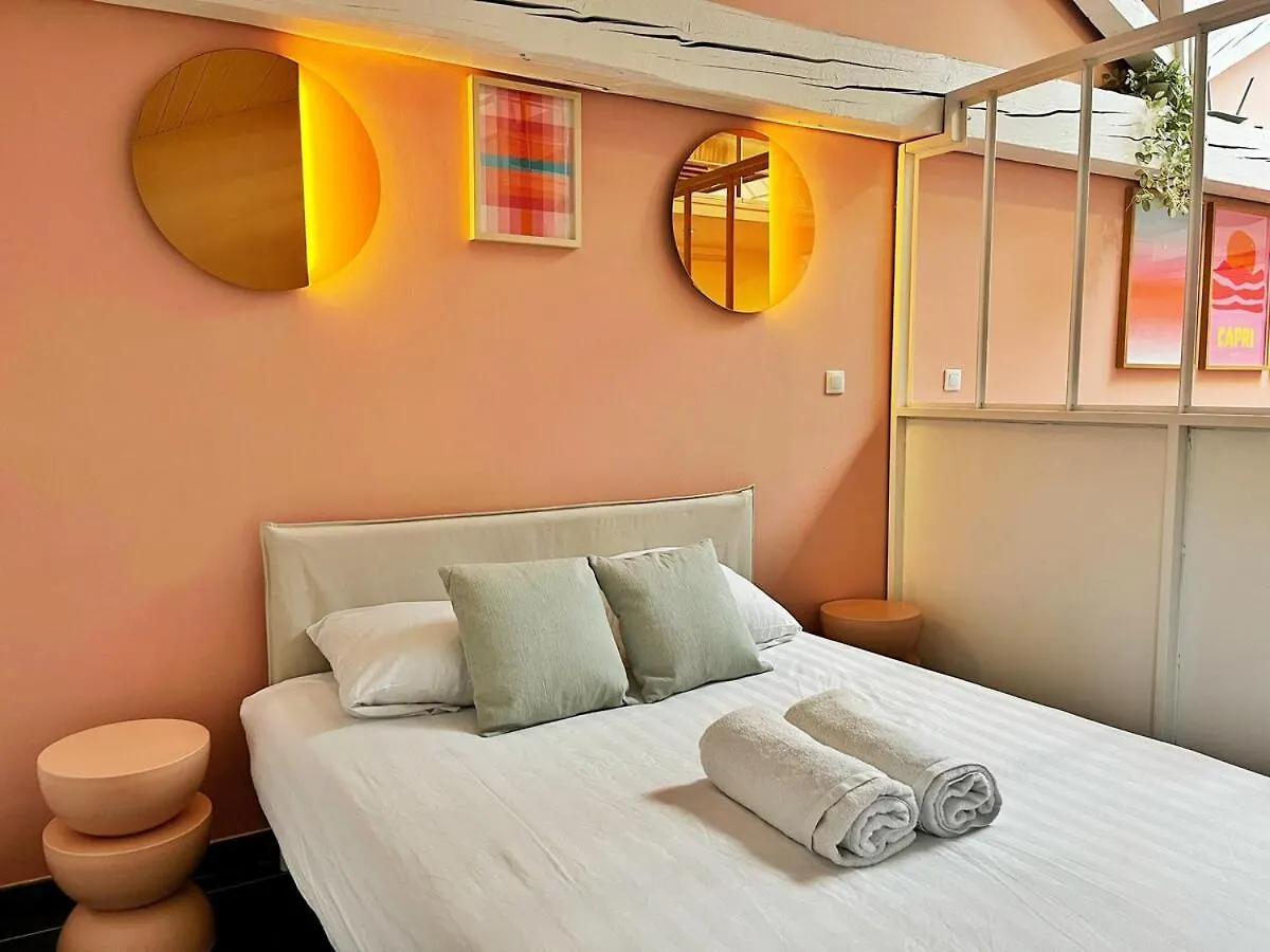 Suite Blossom Villeurbanne Apartment