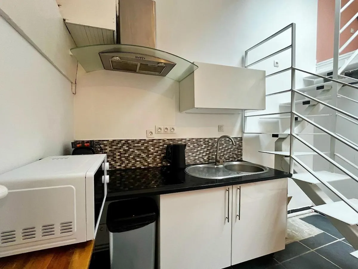 Suite Blossom Villeurbanne Apartment
